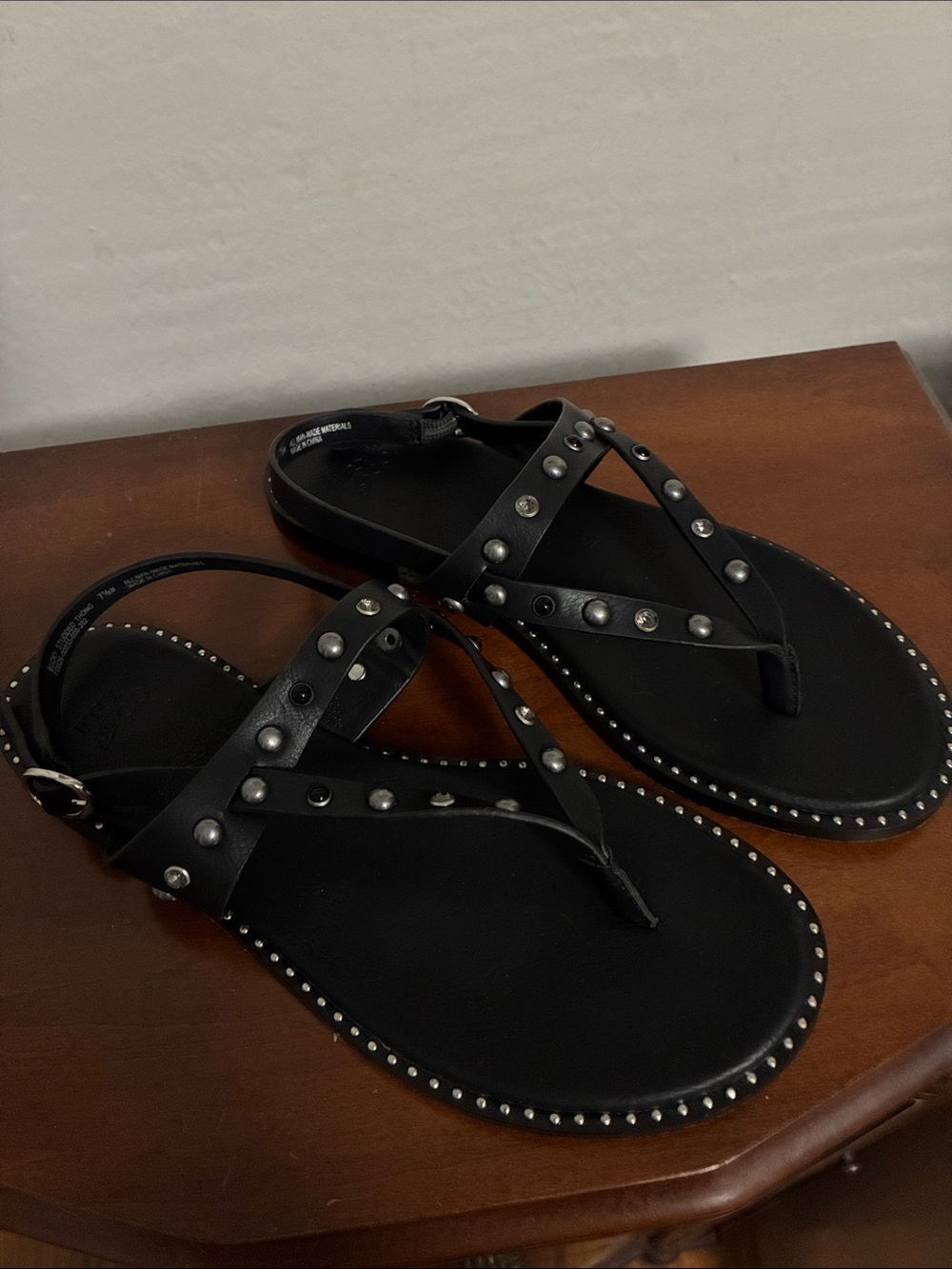 Women's Black Studded T-Strap Sandals Frye & Company 7.5